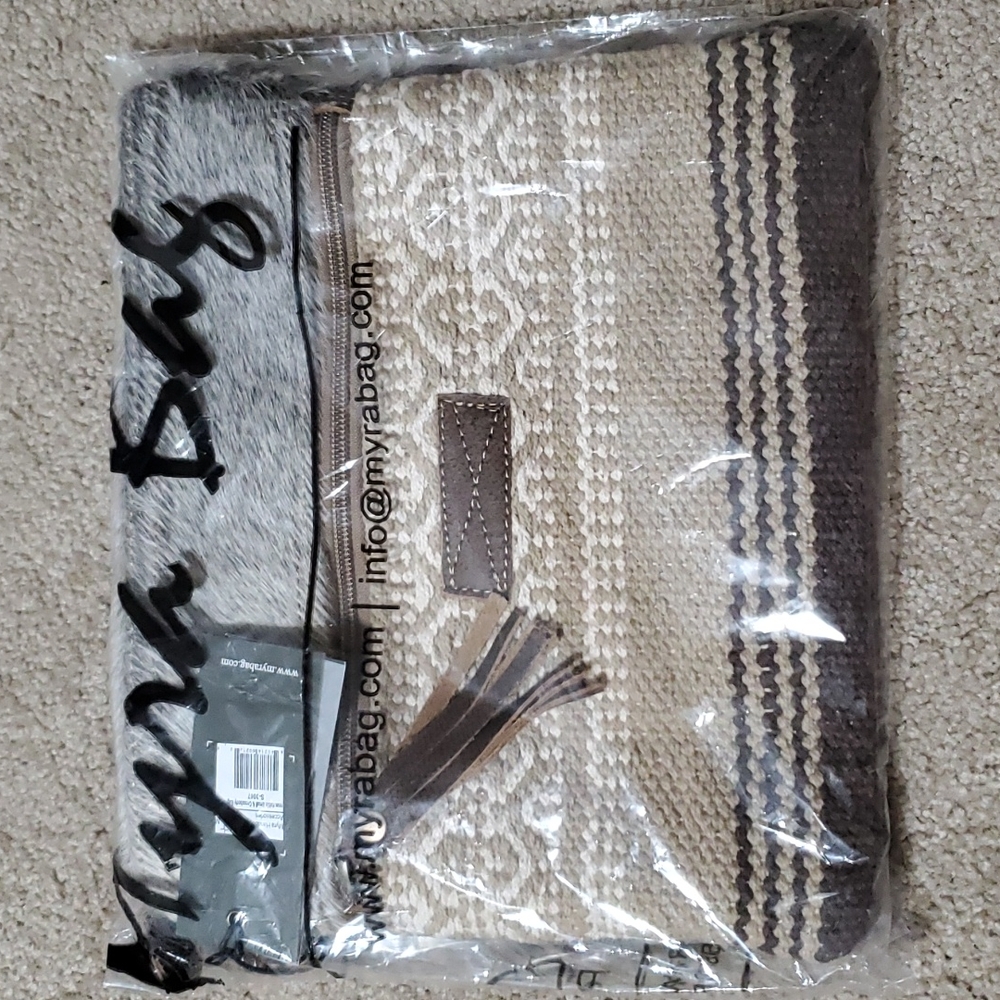 Myra crossbody bag